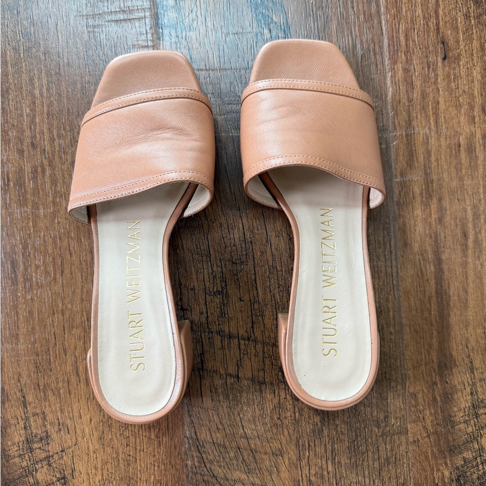 Stuart Weitzman Cayman Block Slide. Size 6